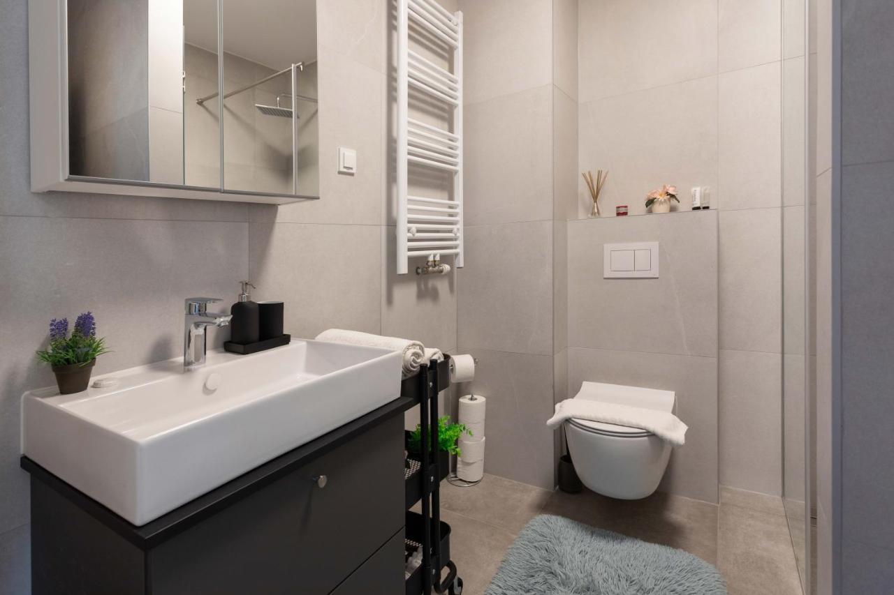 Design 2Bdr Apartment With Balcony- Free Parking Záhřeb Exteriér fotografie